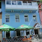 Oda ve Kahvaltı Orix