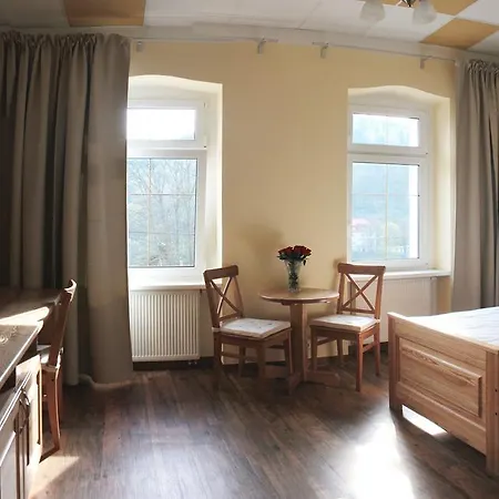 Orix Nocleg ze śniadaniem 3*